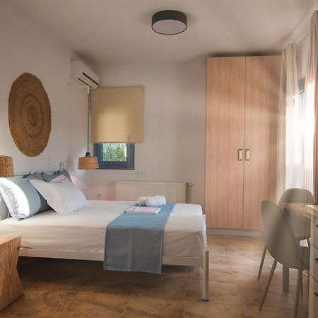 Kallisti Studios & Apartments 斯基罗斯岛 外观 照片
