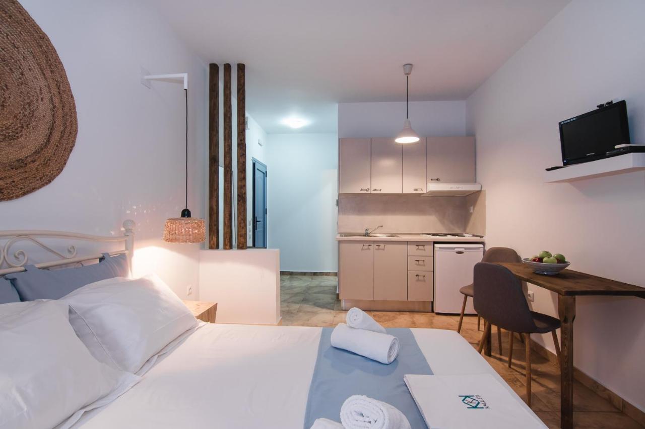 Kallisti Studios & Apartments 斯基罗斯岛 外观 照片