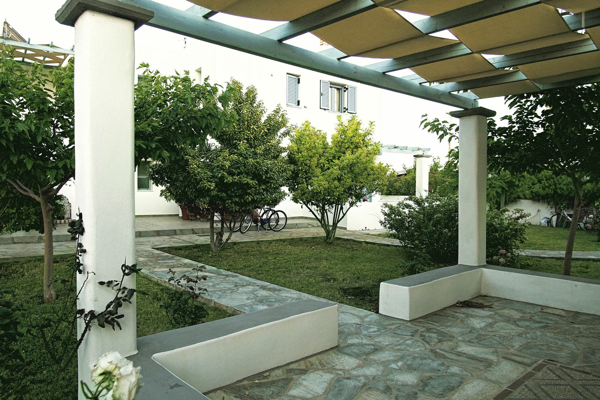 Kallisti Studios & Apartments 斯基罗斯岛 外观 照片