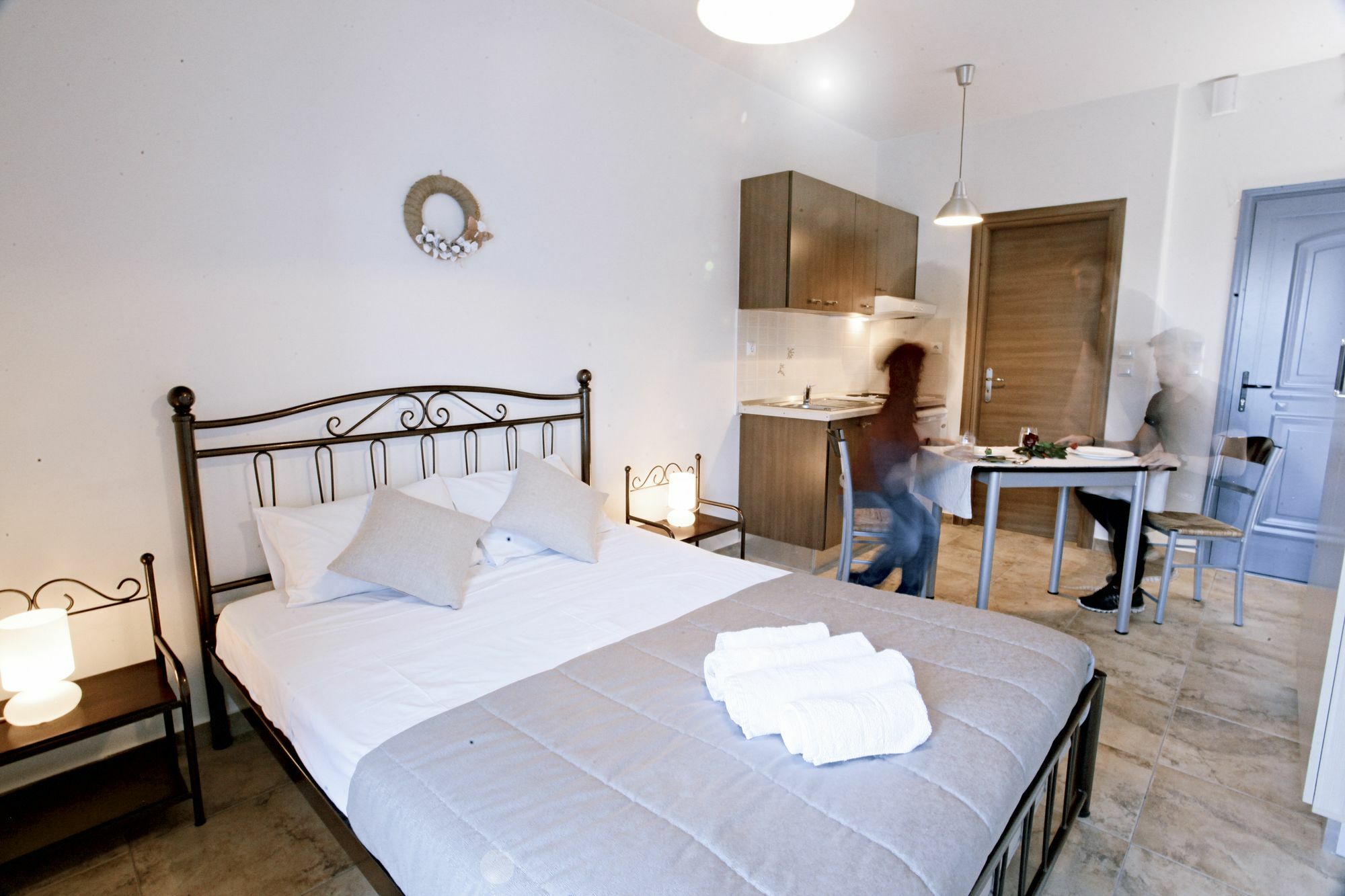 Kallisti Studios & Apartments 斯基罗斯岛 外观 照片